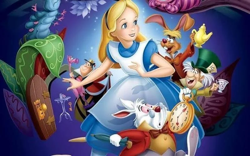 Alice Harikalar Diyarında Çocuk